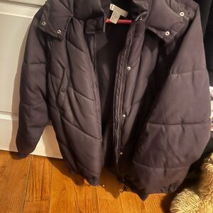 Woman’s Black Puffer Jacket